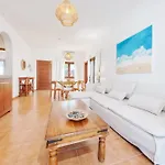 Дом отдыха Lanzarote Paradise - Private Pool, Air-con And Bbq By Lanzarote Коста Бланка
