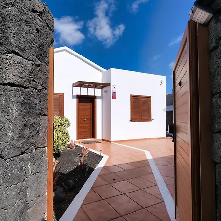Lanzarote Paradise - Private Pool, Air-con And Bbq By Lanzarote Дом отдыха