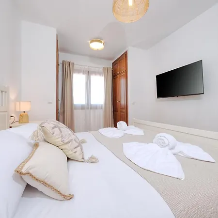 Lanzarote Paradise - Private Pool, Air-con And Bbq By Lanzarote 度假居 *