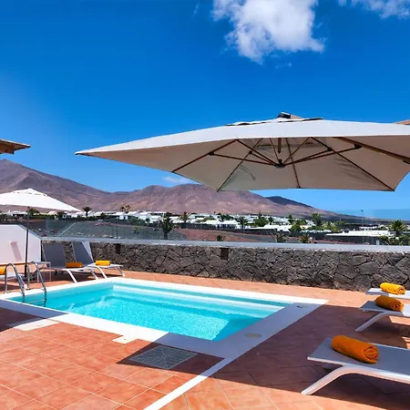 Lanzarote Paradise-private Pool Holiday home