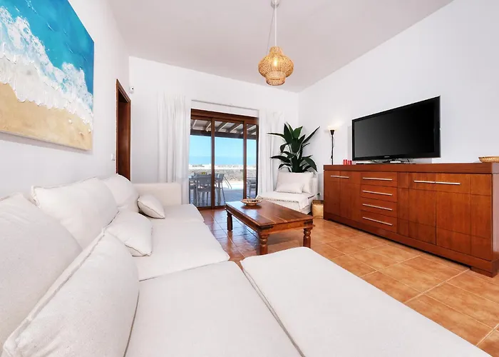 Lanzarote Paradise - Private Pool, Air-con And Bbq By Lanzarote Ferienhaus