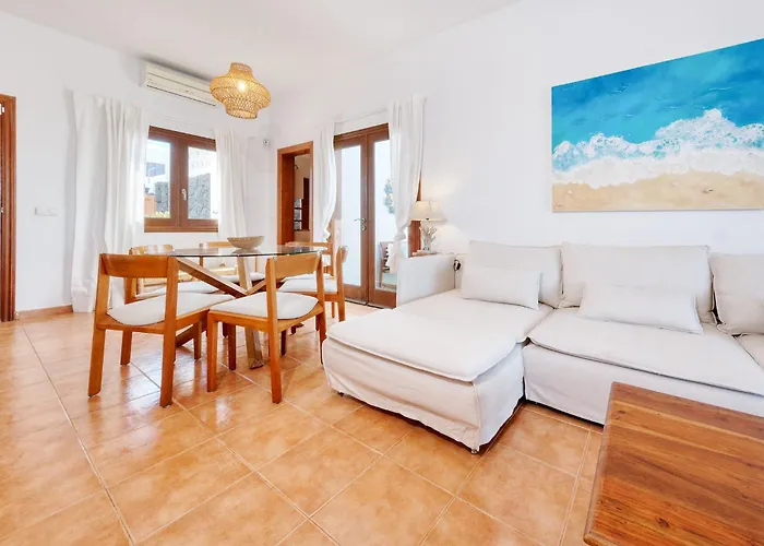 Lanzarote Paradise - Private Pool, Air-con And Bbq By Lanzarote * Коста Бланка