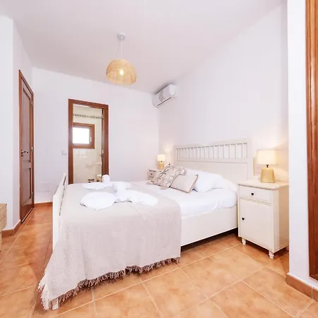 Lanzarote Paradise - Private Pool, Air-con&bbq By Lanzarote Playa Blanca (Lanzarote)